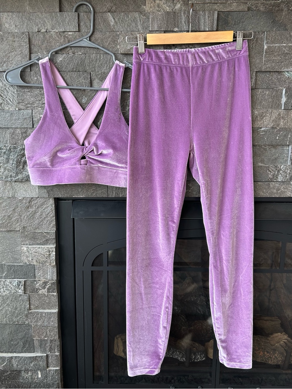 Fabletics Lavender Velvet Legging & Sports Bra SET
